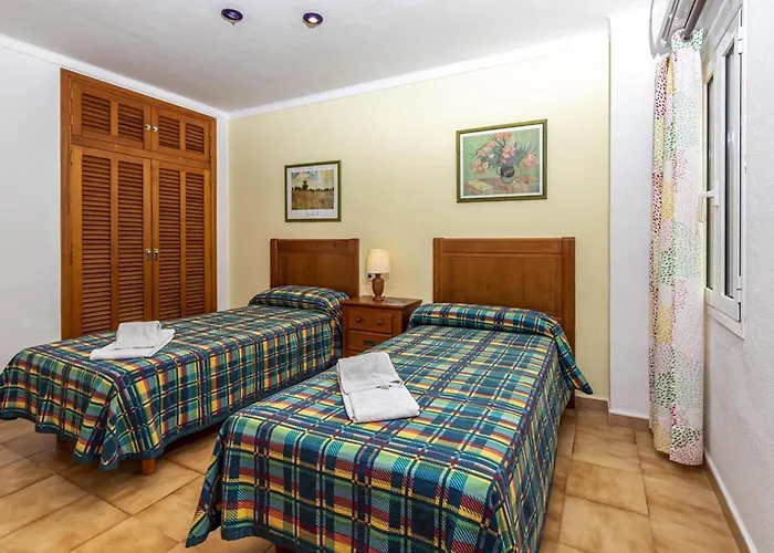 Daniela * 波连斯萨